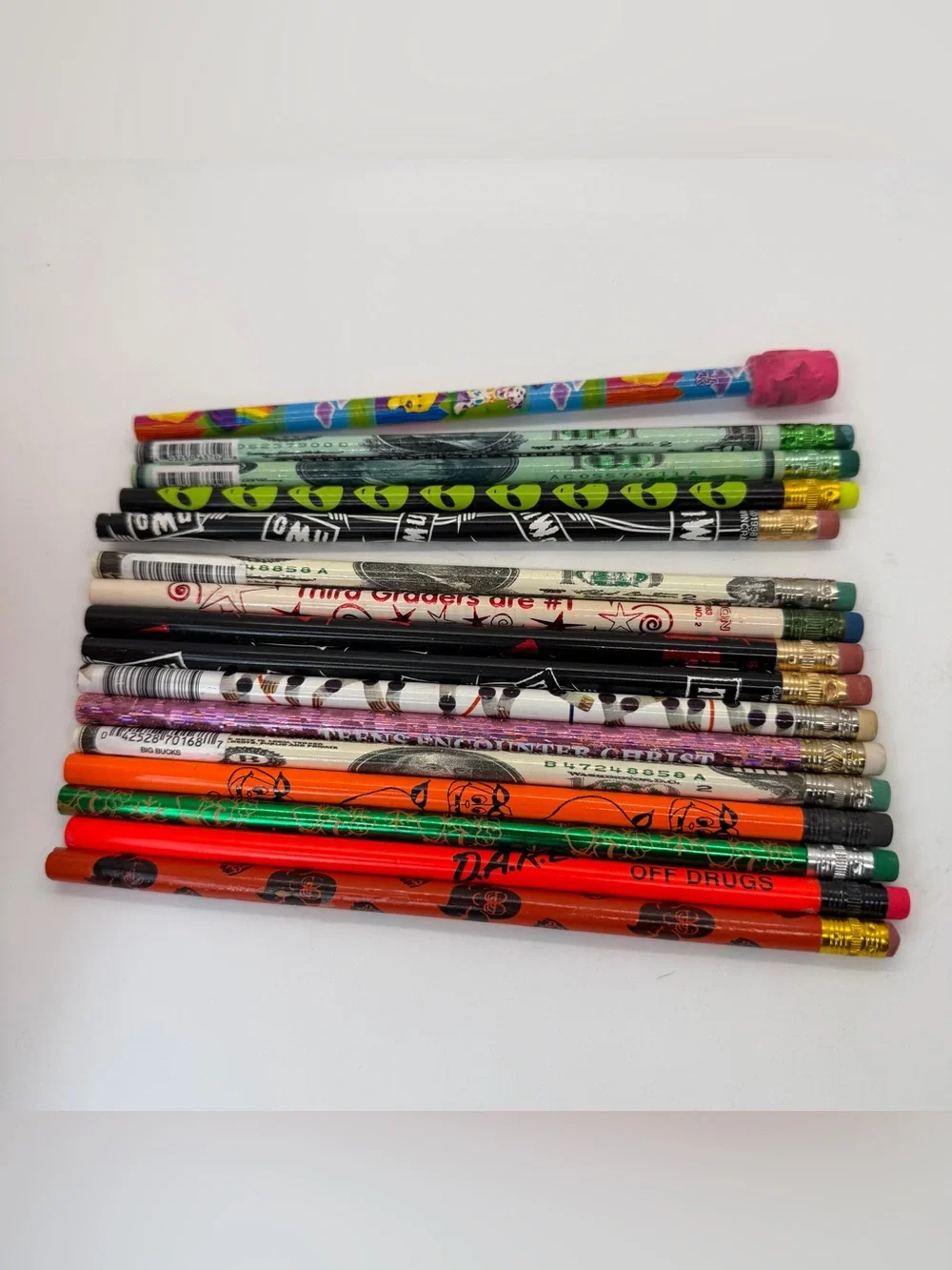Mixed Lot 90s pencils DARE HALLOWEEN MONEY NWO WWF Lisa frank